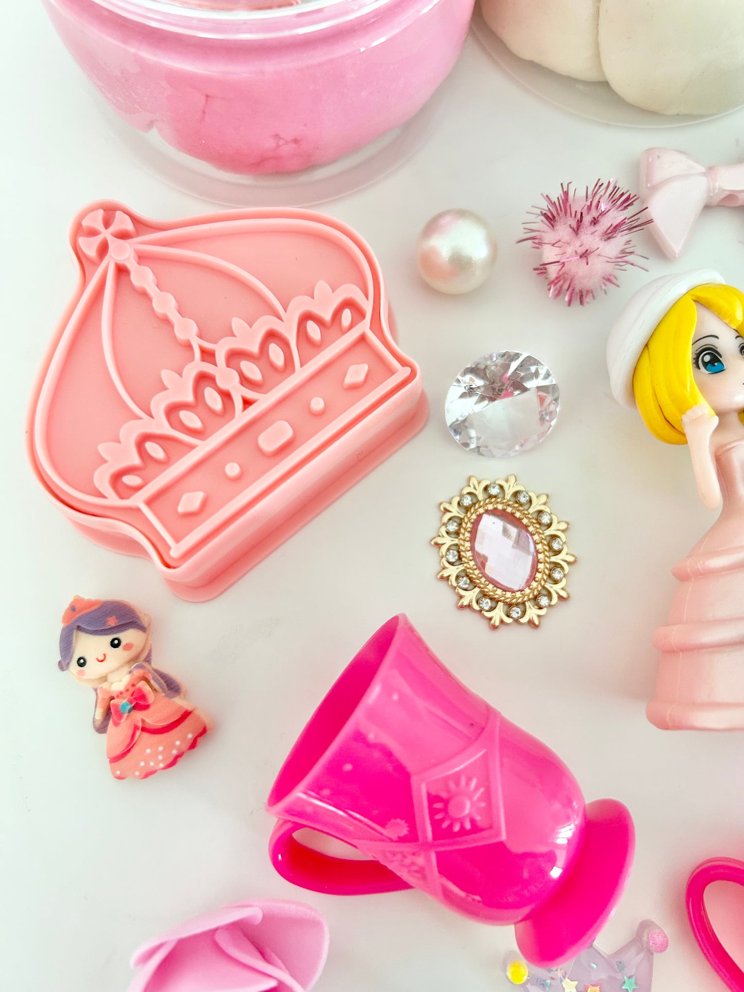 BE OUR GUEST! PLAY KIT