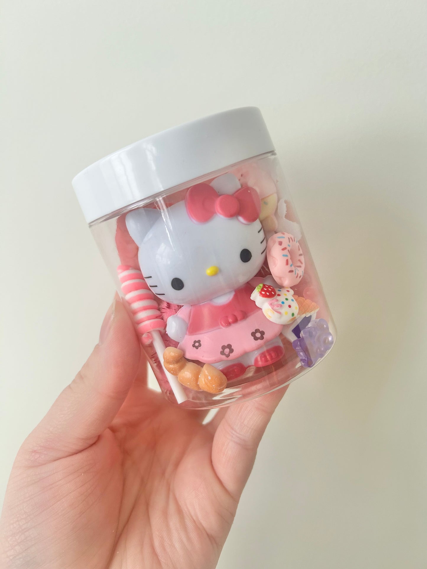 HELLO KITTY PLAY JAR