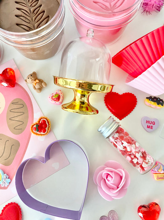 LOVE IS IN THE AIR PLAY KIT